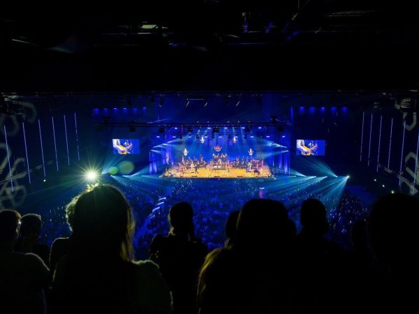 Uitverkochte afsluitende show van Kerst met Sela in de Rotterdamse Ahoy